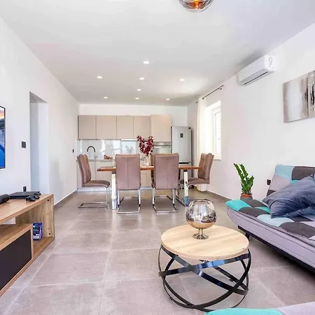 Apartment Luxury Life