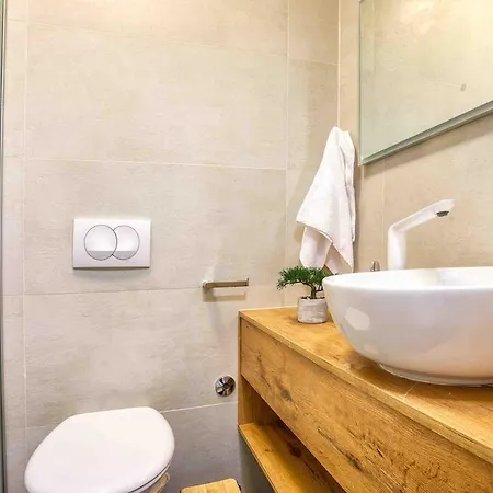 Apartment Luxury Life Podstrana